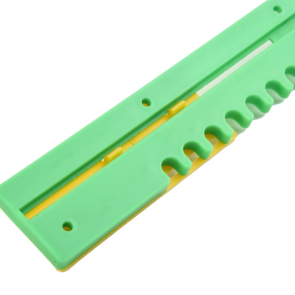 Beekeeping Box Beehive Doors 5Pcs Plastic Entrance Disc Bee Nest Gate 31.5x4cm Hot High Quality Durable Brand New
Beekeeping Box Beehive Doors 5Pcs Plastic Entrance Disc Bee Nest Gate 31.5x4cm Hot High Quality Durable Brand New