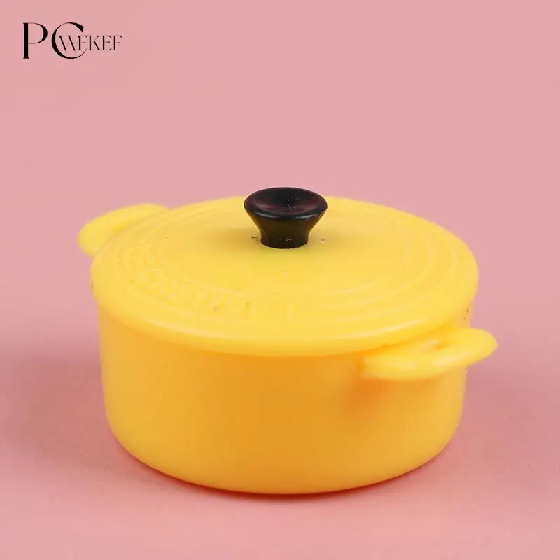 3pcs 1/12 Dollhouse Miniature Soup Pot Simulation Kitchenware Model Toys Resin 2.8*2*1cm
3pcs 1/12 Dollhouse Miniature Soup Pot Simulation Kitchenware Model Toys Resin 2.8*2*1cm