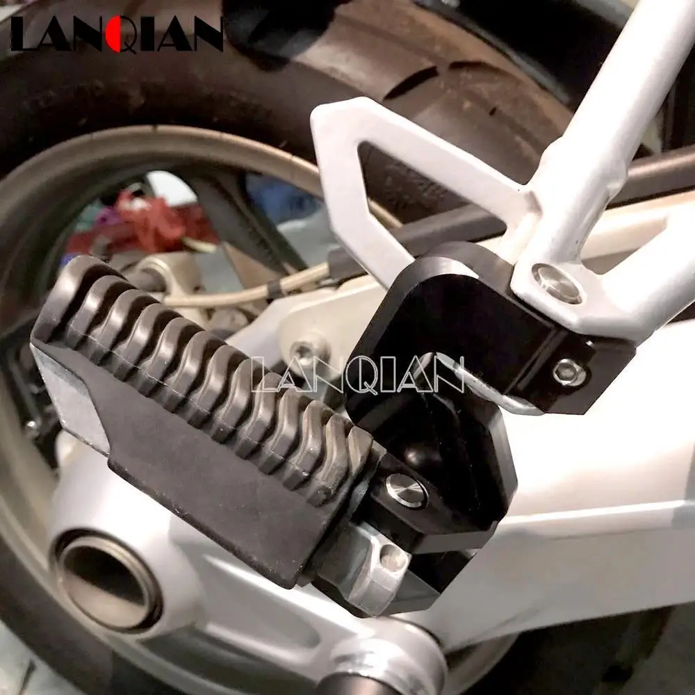 For BMW K1600Bagger 2011 2012 2013 2014 2015 2016 2017 2018 2019 2020 Motorbike Passenger footrest relocation
For BMW K1600Bagger 2011 2012 2013 2014 2015 2016 2017 2018 2019 2020 Motorbike Passenger footrest relocation