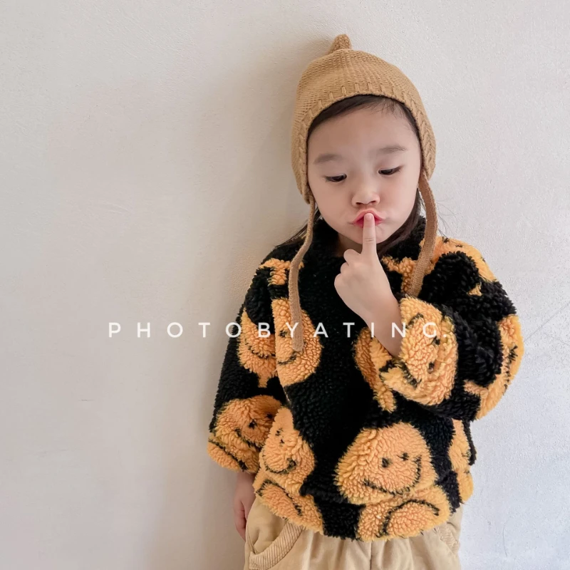 HoneyCherry Autumn And Winter Lamb Velvet Embroidery Sweatshirt Kids Clothes Girls
HoneyCherry Autumn And Winter Lamb Velvet Embroidery Sweatshirt Kids Clothes Girls