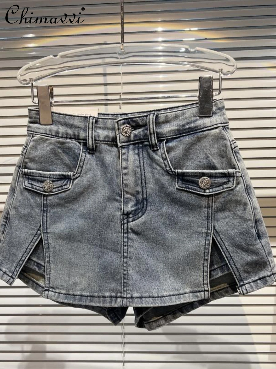 2022 Summer New Fashion Rhinestone Buckle Slit Design Streetwear Skirts Women High Waist Slimming Temperament Denim Short Skirt
2022 Summer New Fashion Rhinestone Buckle Slit Design Streetwear Skirts Women High Waist Slimming Temperament Denim Short Skirt