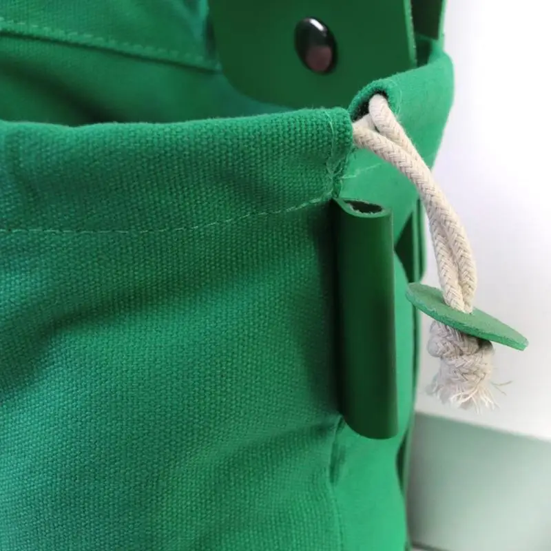 1pc Portable Outdoor Foraging Bag Fruit Picking Pouch Collapsible Berry Puch Storage Leather Bushcraft Canvas Bag Hiking Camping
1pc Portable Outdoor Foraging Bag Fruit Picking Pouch Collapsible Berry Puch Storage Leather Bushcraft Canvas Bag Hiking Camping