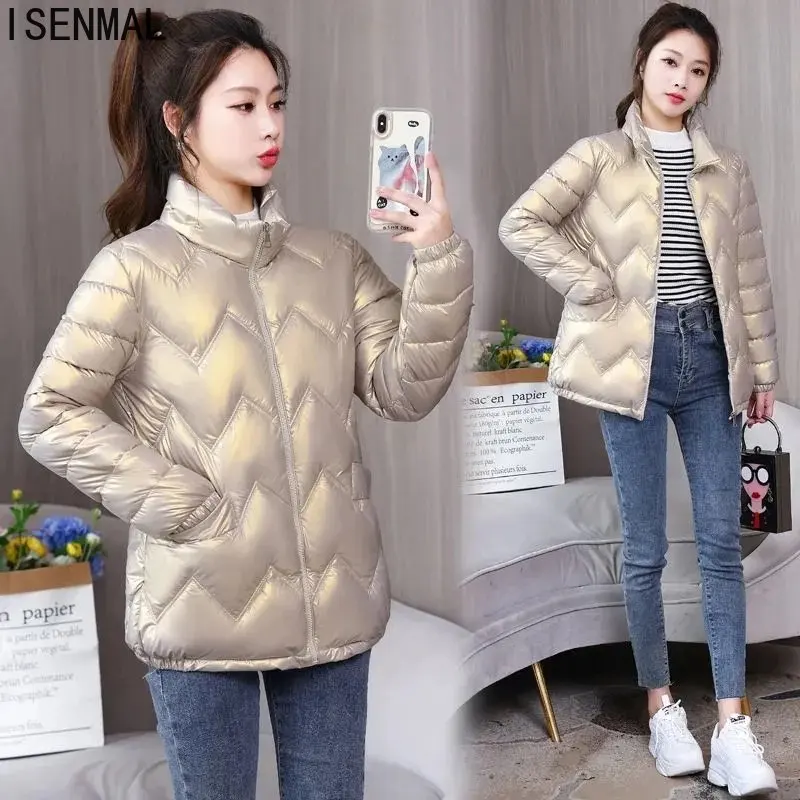 2022 New Winter Coat Women's Parkas Korean Loose Female Outwear Winter Glossy Cotton Coat Women Warm Thick Cotton Padded Jacket
2022 New Winter Coat Women's Parkas Korean Loose Female Outwear Winter Glossy Cotton Coat Women Warm Thick Cotton Padded Jacket