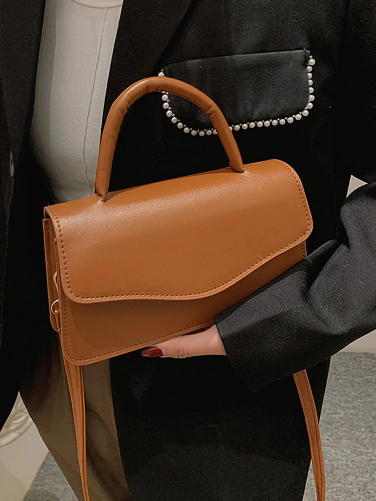 Simple Flap Women's Bag Top Handle New Fashion Handbags Female Solid Casual Shoulder Crossbody Bags for Women Luxury Pu Leather
Simple Flap Women's Bag Top Handle New Fashion Handbags Female Solid Casual Shoulder Crossbody Bags for Women Luxury Pu Leather