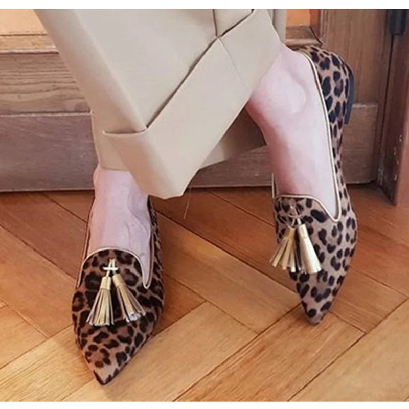 2022 Summer Women Shoes Flat Heel Pointed Toe Slip-on Tassel Loafers Spring Female Shallow Mouth Fringe Casual Ladies Shoes
2022 Summer Women Shoes Flat Heel Pointed Toe Slip-on Tassel Loafers Spring Female Shallow Mouth Fringe Casual Ladies Shoes