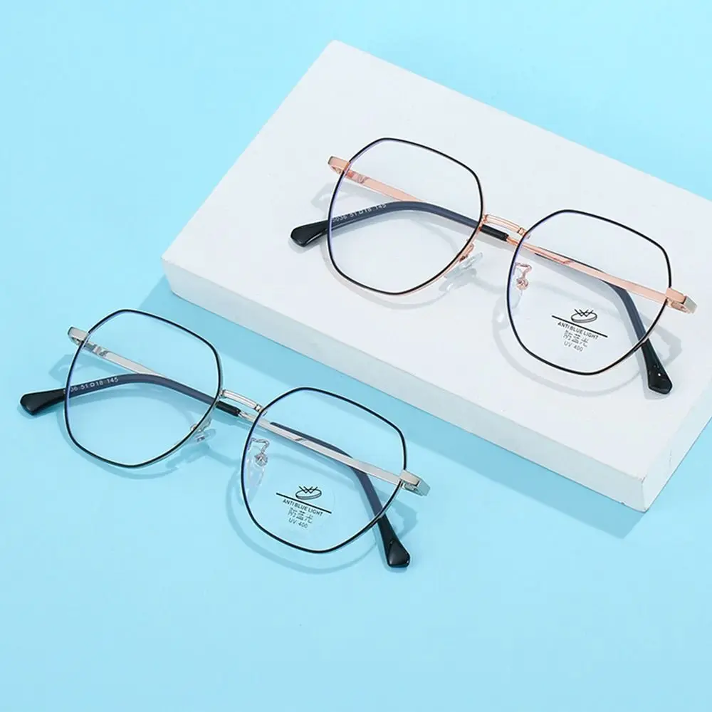 Fashion Office Eye Protection Durable Ultra Light Frame Computer Goggles Anti-Blue Light Glasses Oversized Eyeglasses
Fashion Office Eye Protection Durable Ultra Light Frame Computer Goggles Anti-Blue Light Glasses Oversized Eyeglasses