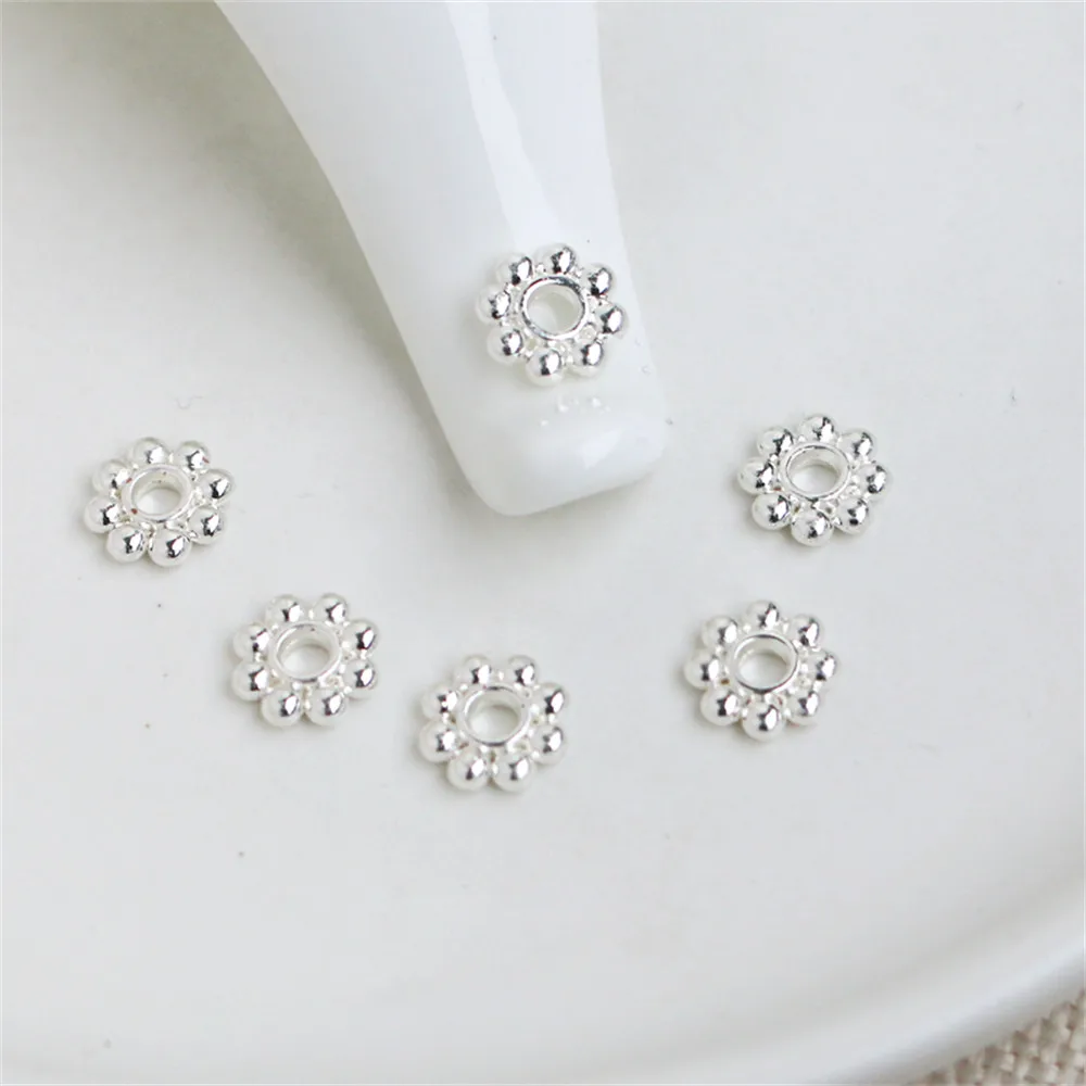 Silver 10mm snowflake piece diy handmade jewelry accessories bracelet necklace jewelry spacer loose bead material
Silver 10mm snowflake piece diy handmade jewelry accessories bracelet necklace jewelry spacer loose bead material