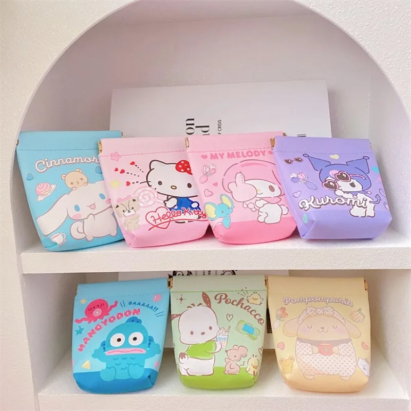 Sanrio косметическая сумка для хранения аниме водонепроницаемая ПВХ Cinnamoroll Kuromi Hello Kitty My Melody Pachacco портативный кавайный Кошелек для монет
Sanrio косметическая сумка для хранения аниме водонепроницаемая ПВХ Cinnamoroll Kuromi Hello Kitty My Melody Pachacco портативный кавайный Кошелек для монет