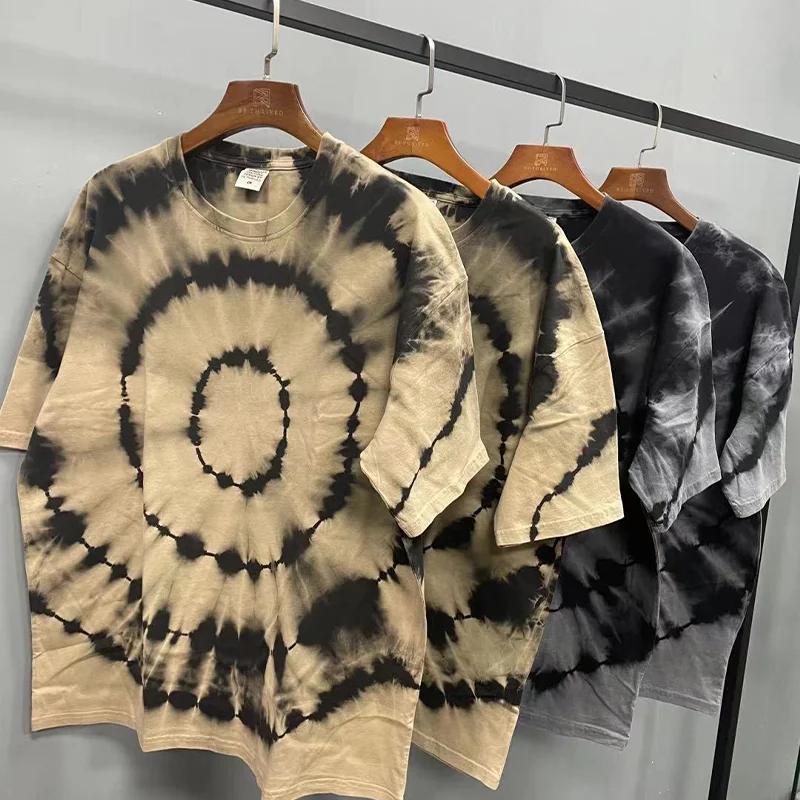 Harajuku Tie Dye T shirts Swirl Graphic T shirts Hip Hop Oversized T-shirt Cotton Retro Tops Men Streetwear Summer Vintage Tee
Harajuku Tie Dye T shirts Swirl Graphic T shirts Hip Hop Oversized T-shirt Cotton Retro Tops Men Streetwear Summer Vintage Tee