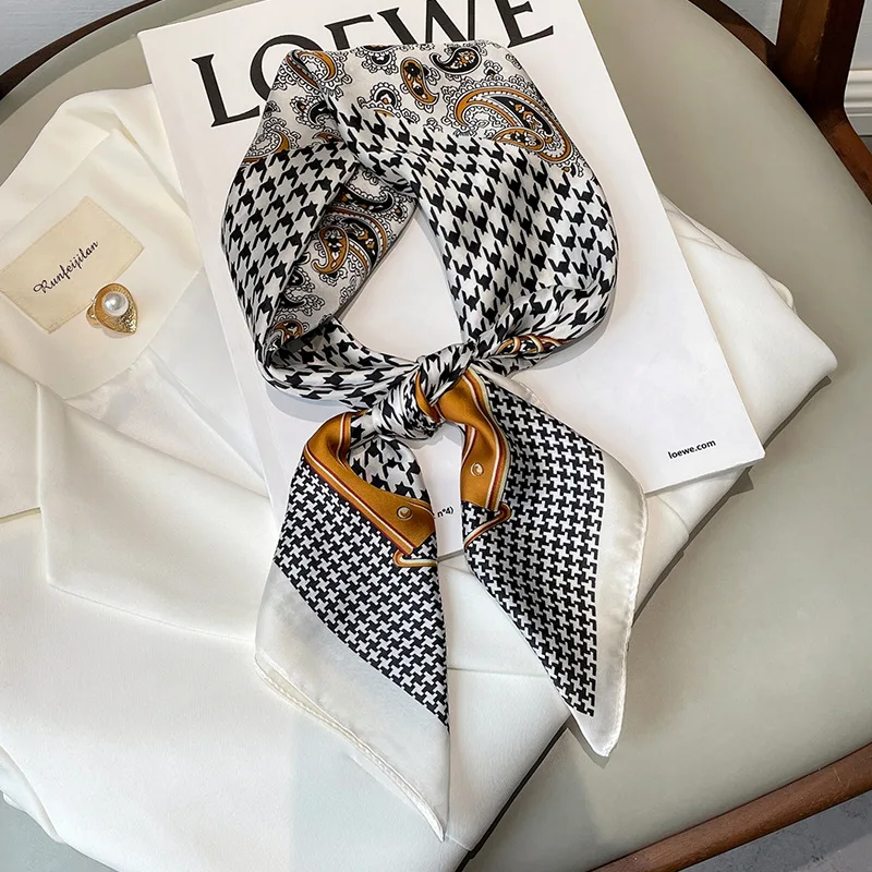 New Silk Scarf Design Print Square Shawl Women Foulard Hairband Neckerchief Lady Office Scarves Bandana Hijab 2022
New Silk Scarf Design Print Square Shawl Women Foulard Hairband Neckerchief Lady Office Scarves Bandana Hijab 2022