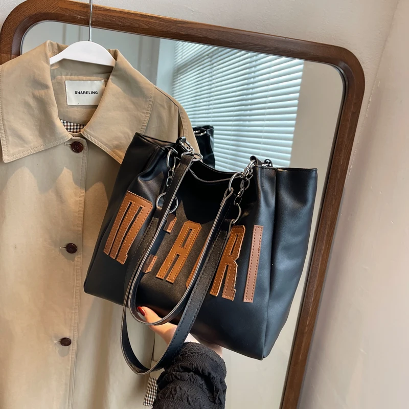 insshoulder bag Go shopping travel play High quality bag Large capacity commuter shoulder bag ladies hand bags
insshoulder bag Go shopping travel play High quality bag Large capacity commuter shoulder bag ladies hand bags