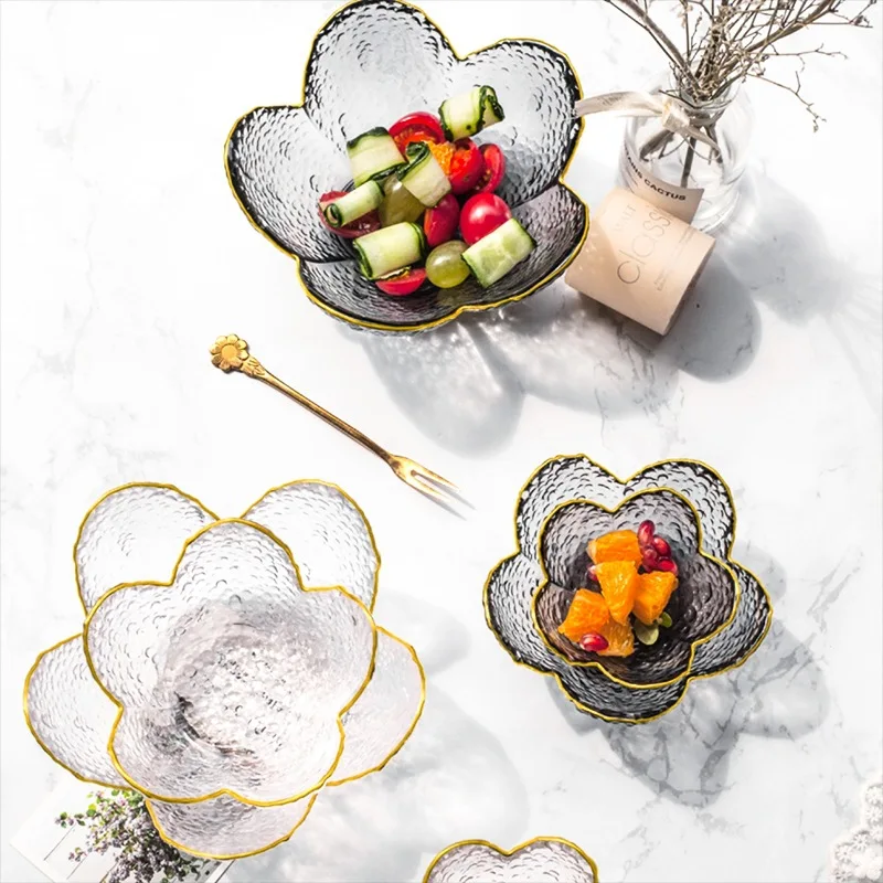 European Petal Glass Salad Bowl Elegant Gold Rim Transparent Dessert Candy Bowl Kitchen Tableware Wedding Party Table Decoration
European Petal Glass Salad Bowl Elegant Gold Rim Transparent Dessert Candy Bowl Kitchen Tableware Wedding Party Table Decoration