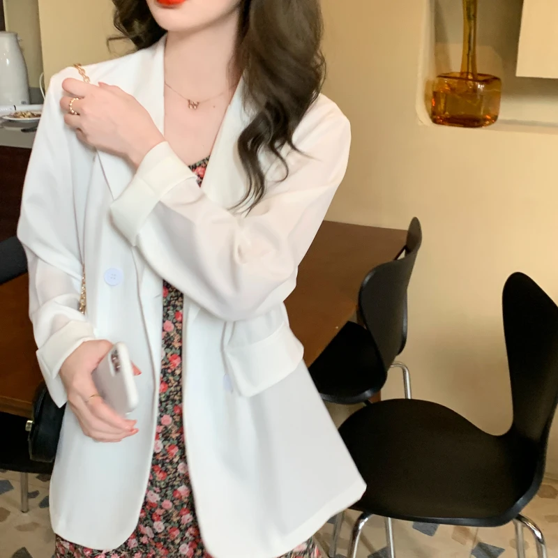 2022 Women Oversize Blazers Casual Loose Fit White Suits Blazer Femme Office Lady Chaqueta Mujer Bleiser Feminino
2022 Women Oversize Blazers Casual Loose Fit White Suits Blazer Femme Office Lady Chaqueta Mujer Bleiser Feminino