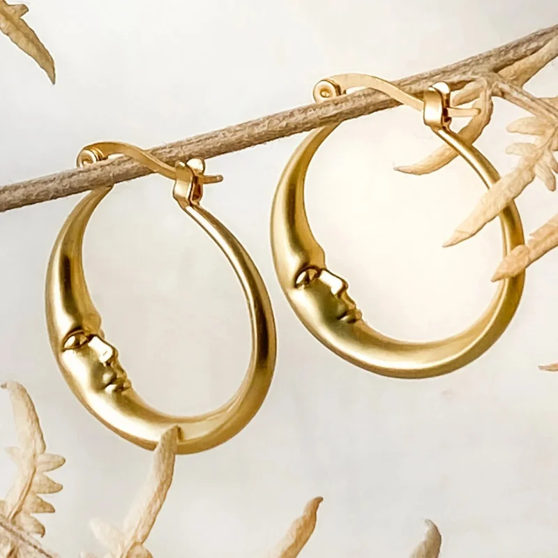 Delicate Gold Color Women Hoop Earrings Vintage Metal Carving Face Personality Earrings Jewelry Get Creative 2023
Delicate Gold Color Women Hoop Earrings Vintage Metal Carving Face Personality Earrings Jewelry Get Creative 2023