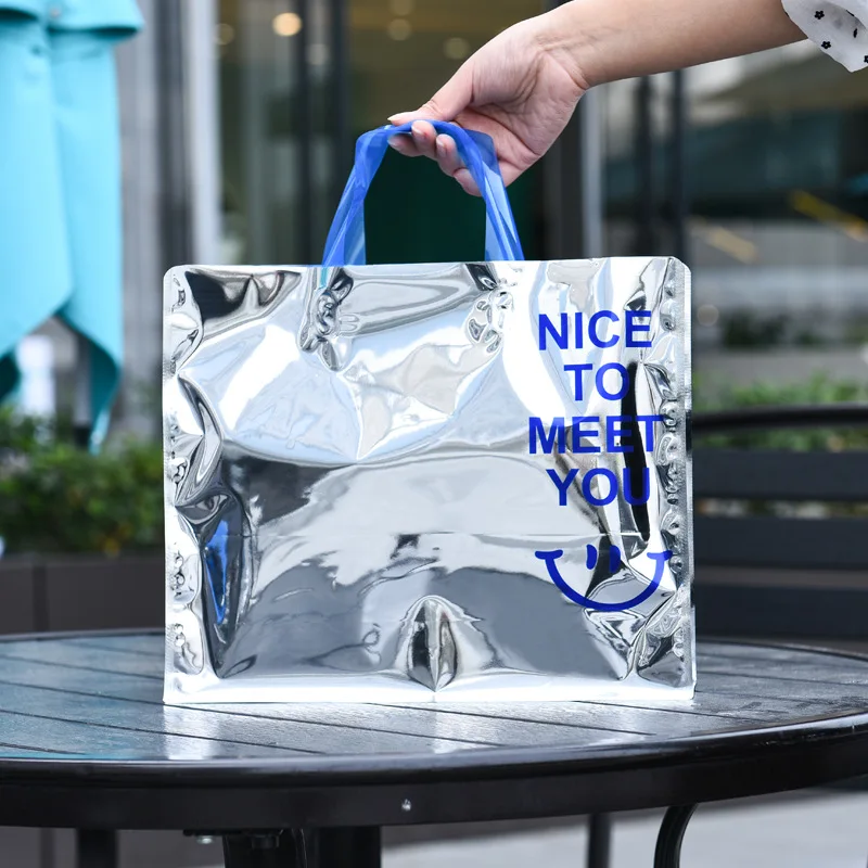 20Pcs/Lot Silver Color Shining Gift Bags Plastic Tote Bag for Packing 2 Sizes Shopping Bags Party Favor Bags with Handles
20Pcs/Lot Silver Color Shining Gift Bags Plastic Tote Bag for Packing 2 Sizes Shopping Bags Party Favor Bags with Handles