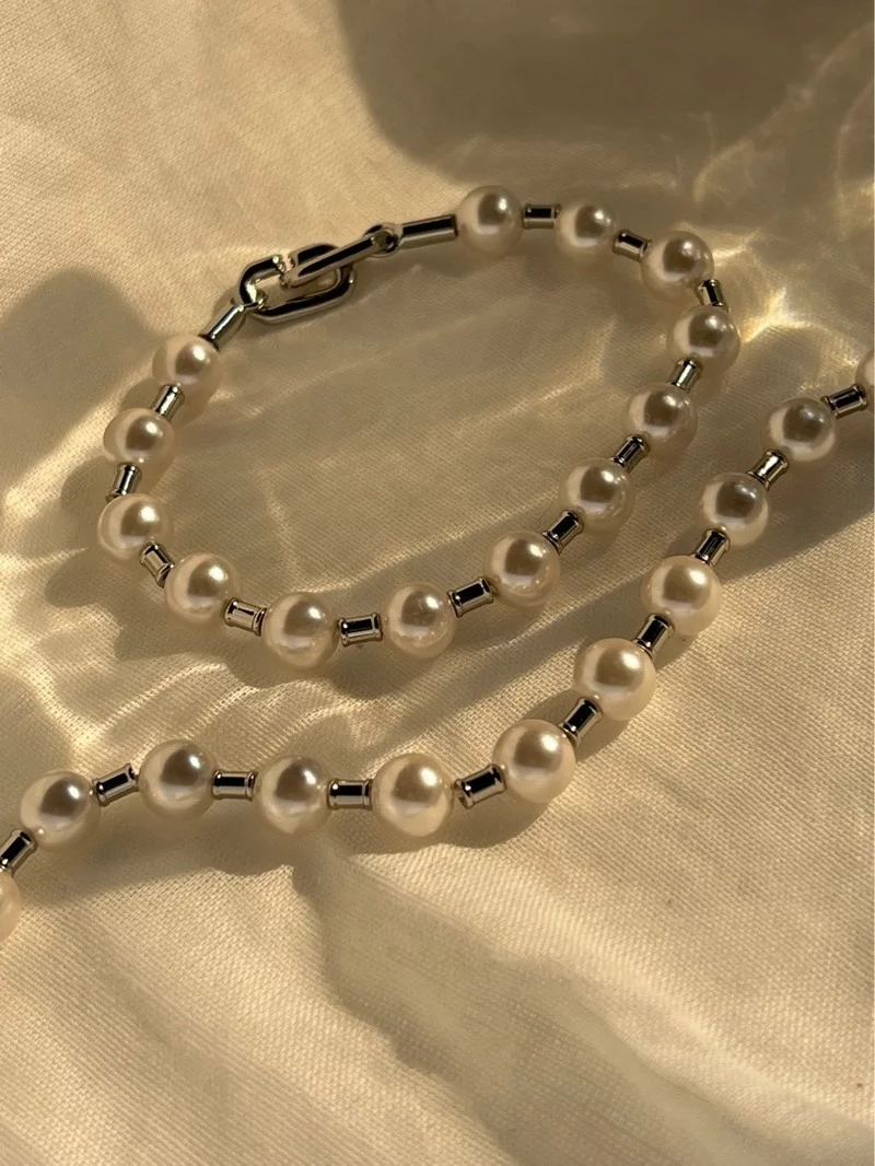 Spring And Summer New 2022 Fashion Temperament Exquisite And Fashionable Pearl Bracelet Women's Novel And Unique Good Match
Spring And Summer New 2022 Fashion Temperament Exquisite And Fashionable Pearl Bracelet Women's Novel And Unique Good Match