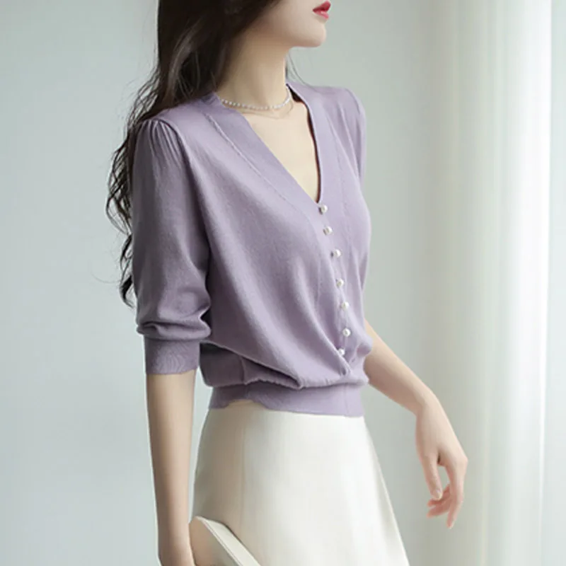 New Women's 2023 Summer Medium Sleeve V-Neck Temperament Purple Ice Silk T-Shirt Women's Top
New Women's 2023 Summer Medium Sleeve V-Neck Temperament Purple Ice Silk T-Shirt Women's Top