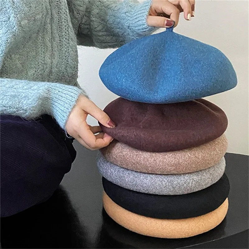Women Wool Berets Hats French Artist Retro Hat for Women Winter Wool Warm Cap Solid Color Ladies Hat High Quality Girl Caps
Women Wool Berets Hats French Artist Retro Hat for Women Winter Wool Warm Cap Solid Color Ladies Hat High Quality Girl Caps