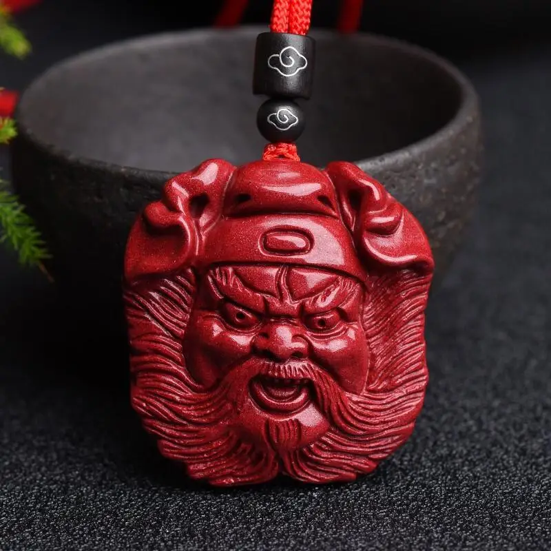 Женский кулон в стиле ретро
Женский кулон в стиле ретро