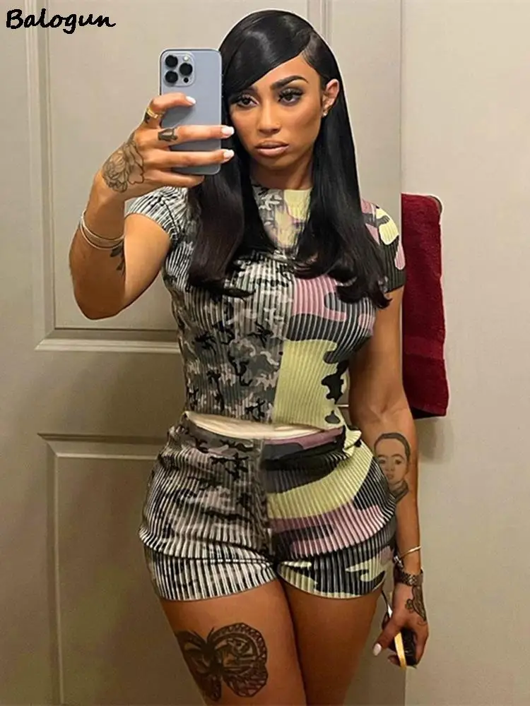 Balogun Summer Print Patchwork 2 Two Piece Sets Womens Street Outfits 2022 Pink Short Sleeve Crop Top And Shorts Sets Female
Balogun Summer Print Patchwork 2 Two Piece Sets Womens Street Outfits 2022 Pink Short Sleeve Crop Top And Shorts Sets Female