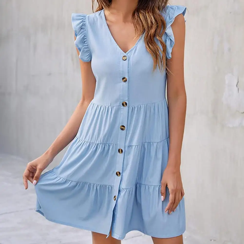 Женское летнее джинсовое платье с V-образным вырезом и пуговицами 
Женское летнее джинсовое платье с V-образным вырезом и пуговицами