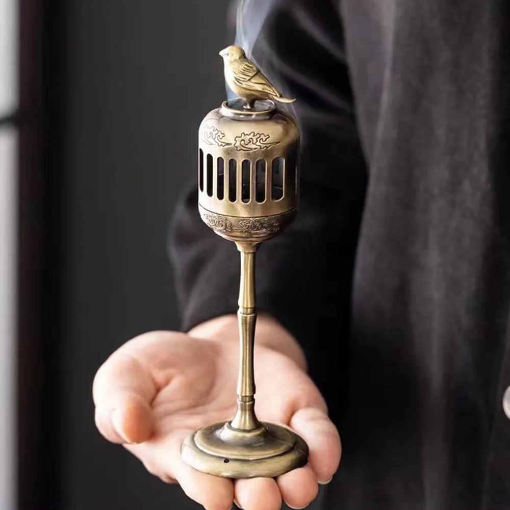 Металлическая ламапа-курильница из сандалового дерева
Металлическая ламапа-курильница из сандалового дерева