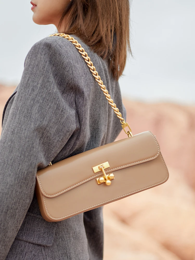 2022 Fashion Handbags Luxury Women Chain Rectangle Bag Pu Leather Brand Designer Crossbody Shoulder Bag Female Tote Purse Sac
2022 Fashion Handbags Luxury Women Chain Rectangle Bag Pu Leather Brand Designer Crossbody Shoulder Bag Female Tote Purse Sac