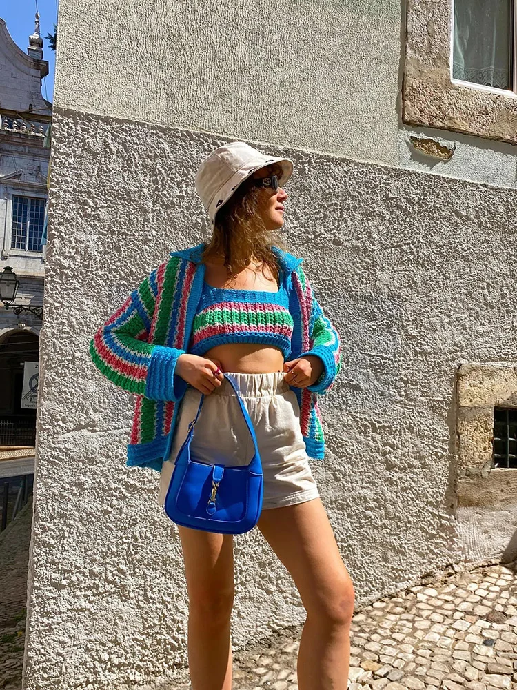 SLMD Spring Fashion Women Striped Knitted Sets Female Lapel Collar Knitting Coat Cropped Camis Tops Casual Knitwear
SLMD Spring Fashion Women Striped Knitted Sets Female Lapel Collar Knitting Coat Cropped Camis Tops Casual Knitwear
