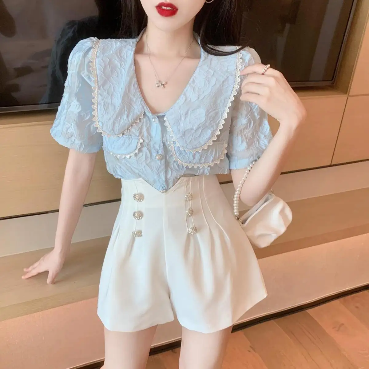 Женский костюм из 2 предметов, кружевная блузка с вышивкой и шорты с завышенной талией и широкими штанинами, костюм во французском стиле, Y119, ... 
Женский костюм из 2 предметов, кружевная блузка с вышивкой и шорты с завышенной талией и широкими штанинами, костюм во французском стиле, Y119, ...