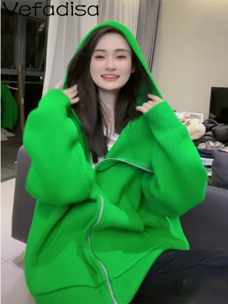 Осенний кардиган Vefadisa 2023 с капюшоном на молнии, Свитшот свободного кроя, однотонное пальто для отдыха, женский свитер LHX3723
Осенний кардиган Vefadisa 2023 с капюшоном на молнии, Свитшот свободного кроя, однотонное пальто для отдыха, женский свитер LHX3723