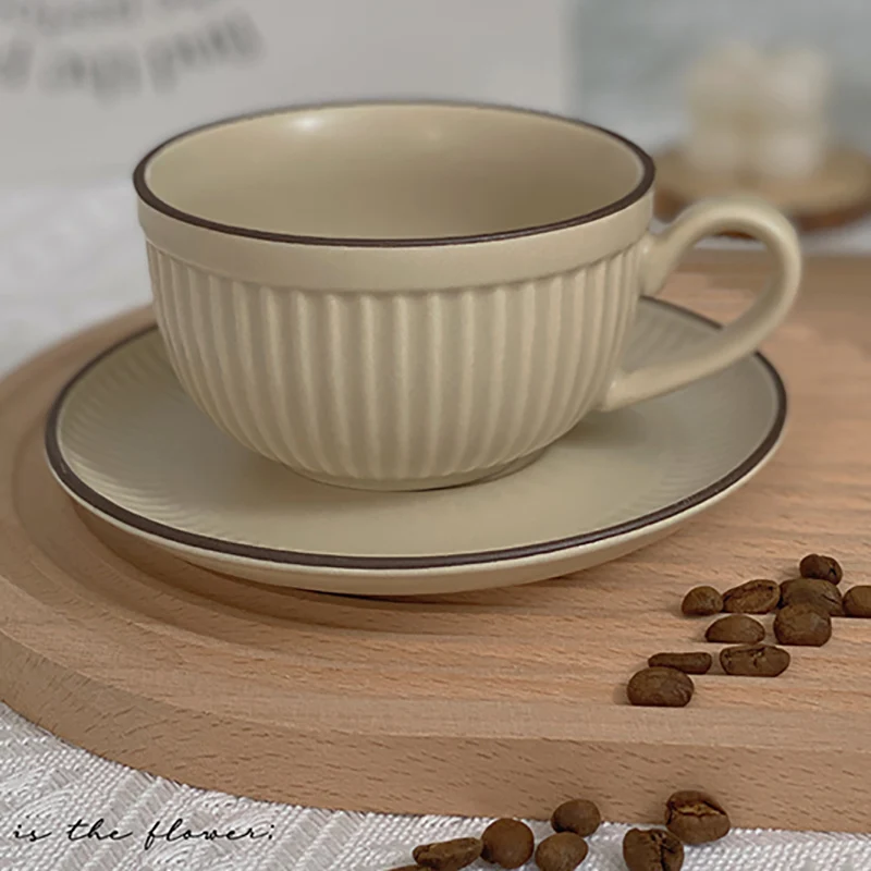 Luxury Design Travel Coffee Cup Ceramic Vertical Stripe Black Tea Reusable Coffee Cup Small Chinese Porcelana Home Decoration
Luxury Design Travel Coffee Cup Ceramic Vertical Stripe Black Tea Reusable Coffee Cup Small Chinese Porcelana Home Decoration