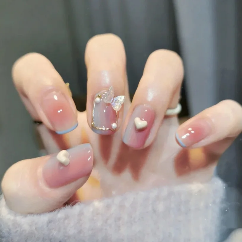 24Pcs/Box New Butterfly Gradient Design Fake Nails Artificial Short Round Press on Acrylic Nails Tips Coffin Nail with Glue
24Pcs/Box New Butterfly Gradient Design Fake Nails Artificial Short Round Press on Acrylic Nails Tips Coffin Nail with Glue