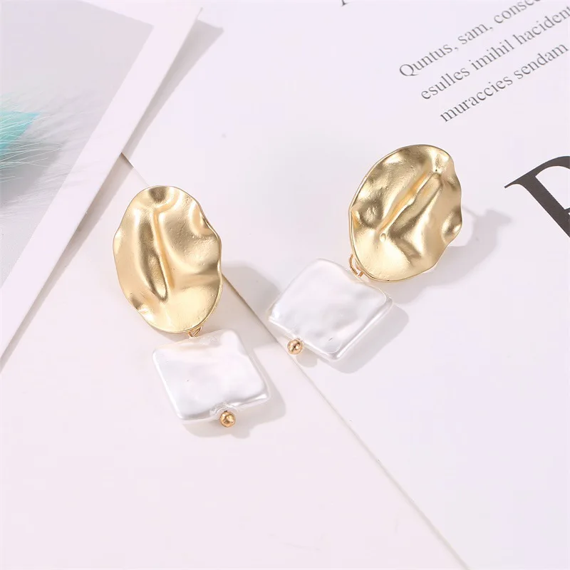 Korean Bump Round Earrings Creative Irregular Pearl Stud Earrings For Women Earing Jewelry Earings Earring Kolczyki N820
Korean Bump Round Earrings Creative Irregular Pearl Stud Earrings For Women Earing Jewelry Earings Earring Kolczyki N820
