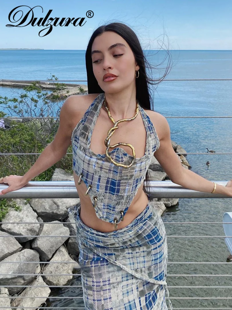Dulzura 2022 Summer Women Plaid 2 Pieces Lace Up Halter Crop Top Back Slit Midi Skirt Set Skinny Sexy Streetwear Party Club Y2K 
Dulzura 2022 Summer Women Plaid 2 Pieces Lace Up Halter Crop Top Back Slit Midi Skirt Set Skinny Sexy Streetwear Party Club Y2K