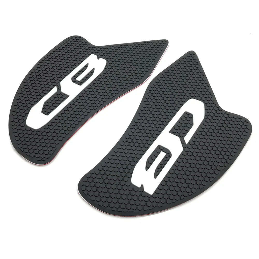 It is suitable for HONDA CB300R CB650R motorcycle modified parts. The fuel tank is attached with anti-slip and heat insulation
It is suitable for HONDA CB300R CB650R motorcycle modified parts. The fuel tank is attached with anti-slip and heat insulation