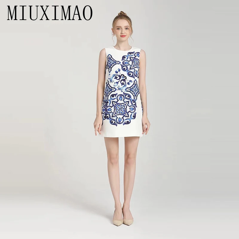 MIUXIMAO High Quality Fashion Designer Summer Mini Dress Women Elegant Blue&White Porcelain Loose Sleeveless Short Tank Dress 
MIUXIMAO High Quality Fashion Designer Summer Mini Dress Women Elegant Blue&White Porcelain Loose Sleeveless Short Tank Dress