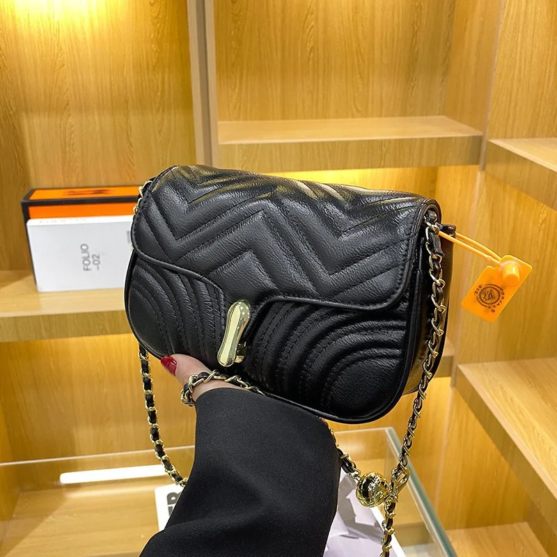 women's Fashion New Solid Color Shoulder Bag high quality Leather Square Chain Crossbody Bag Ladies Luxury Designer handbags
women's Fashion New Solid Color Shoulder Bag high quality Leather Square Chain Crossbody Bag Ladies Luxury Designer handbags