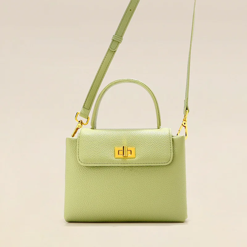 2022 Spring/summer new small square bag fashionable single shoulder bag high sense versatile cross-body bag Luxury Women's
2022 Spring/summer new small square bag fashionable single shoulder bag high sense versatile cross-body bag Luxury Women's