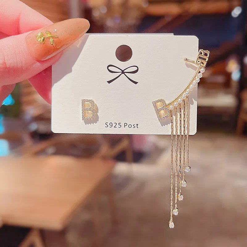 Wholesale Letter Asymmetric Earrings for Women Sterling Silvers Pin Ear Studs Earrings Jewelry Gift
Wholesale Letter Asymmetric Earrings for Women Sterling Silvers Pin Ear Studs Earrings Jewelry Gift