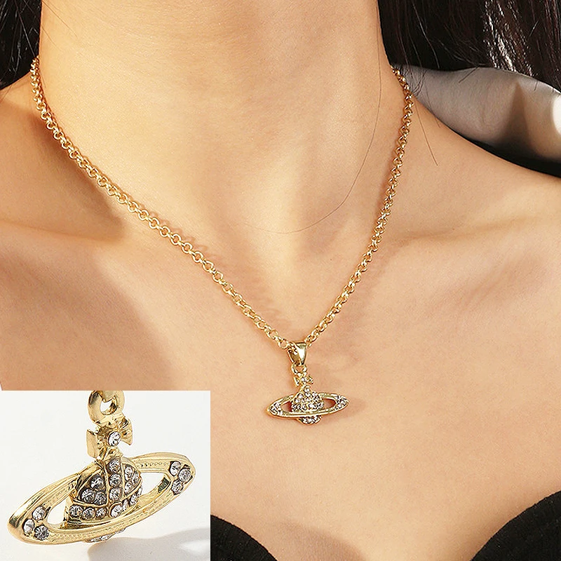 Hot Sell Popular Saturn Diamond Necklace Girl Jewelry Fashion Simple Wild Planet Necklace Exquisite Party Pendant Gift Wholesale
Hot Sell Popular Saturn Diamond Necklace Girl Jewelry Fashion Simple Wild Planet Necklace Exquisite Party Pendant Gift Wholesale