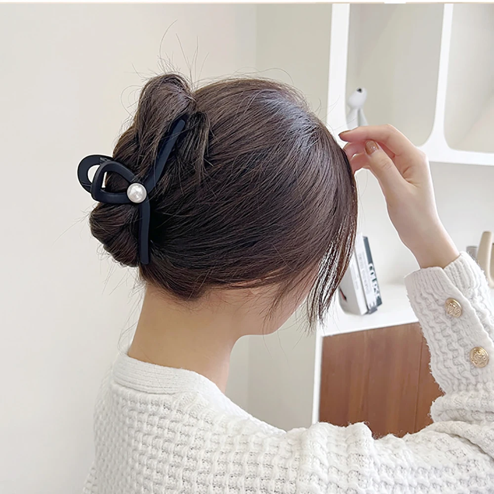 Fashion Elegant Pearl Hair Claw Women Temperament Non Slip Strong Acrylic Hair Jaw Clips Lady Headwear Hair Jewelry Accessories
Fashion Elegant Pearl Hair Claw Women Temperament Non Slip Strong Acrylic Hair Jaw Clips Lady Headwear Hair Jewelry Accessories