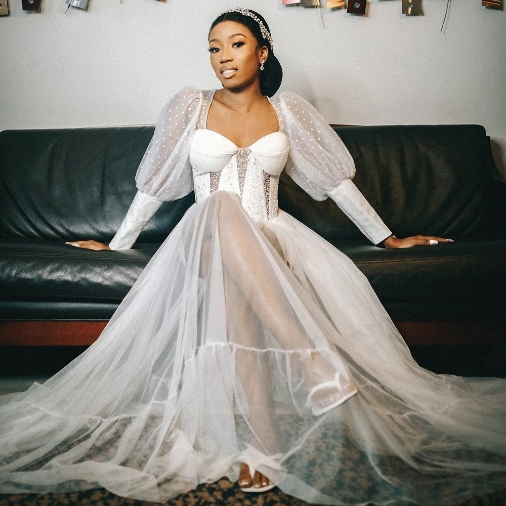 Puffy White Soft TulleA Line Bridal Dresses Long Sleeves Pearls Prom Party Dresses Sweetheart Photography Illusion Wedding Gowns
Puffy White Soft TulleA Line Bridal Dresses Long Sleeves Pearls Prom Party Dresses Sweetheart Photography Illusion Wedding Gowns