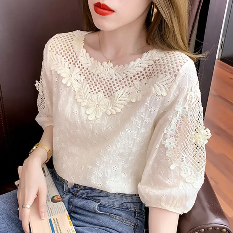 Elegant Lace Hook Flower Hollow Loose Blouse Woman 2022 Summer New Fashion Office Lady O-Neck Lantern Half Sleeve Commute Shirts
Elegant Lace Hook Flower Hollow Loose Blouse Woman 2022 Summer New Fashion Office Lady O-Neck Lantern Half Sleeve Commute Shirts