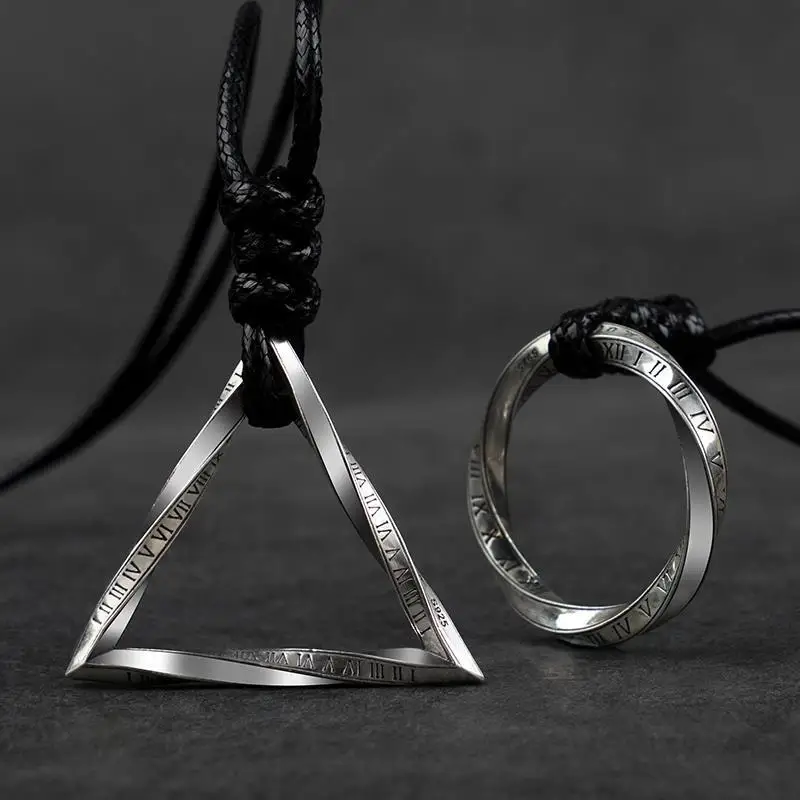 Vintage Fashion Personality Mobius Ring Necklace Round Pendant Long Sweater Chain Banquet Jewelry Accessories Gift
Vintage Fashion Personality Mobius Ring Necklace Round Pendant Long Sweater Chain Banquet Jewelry Accessories Gift