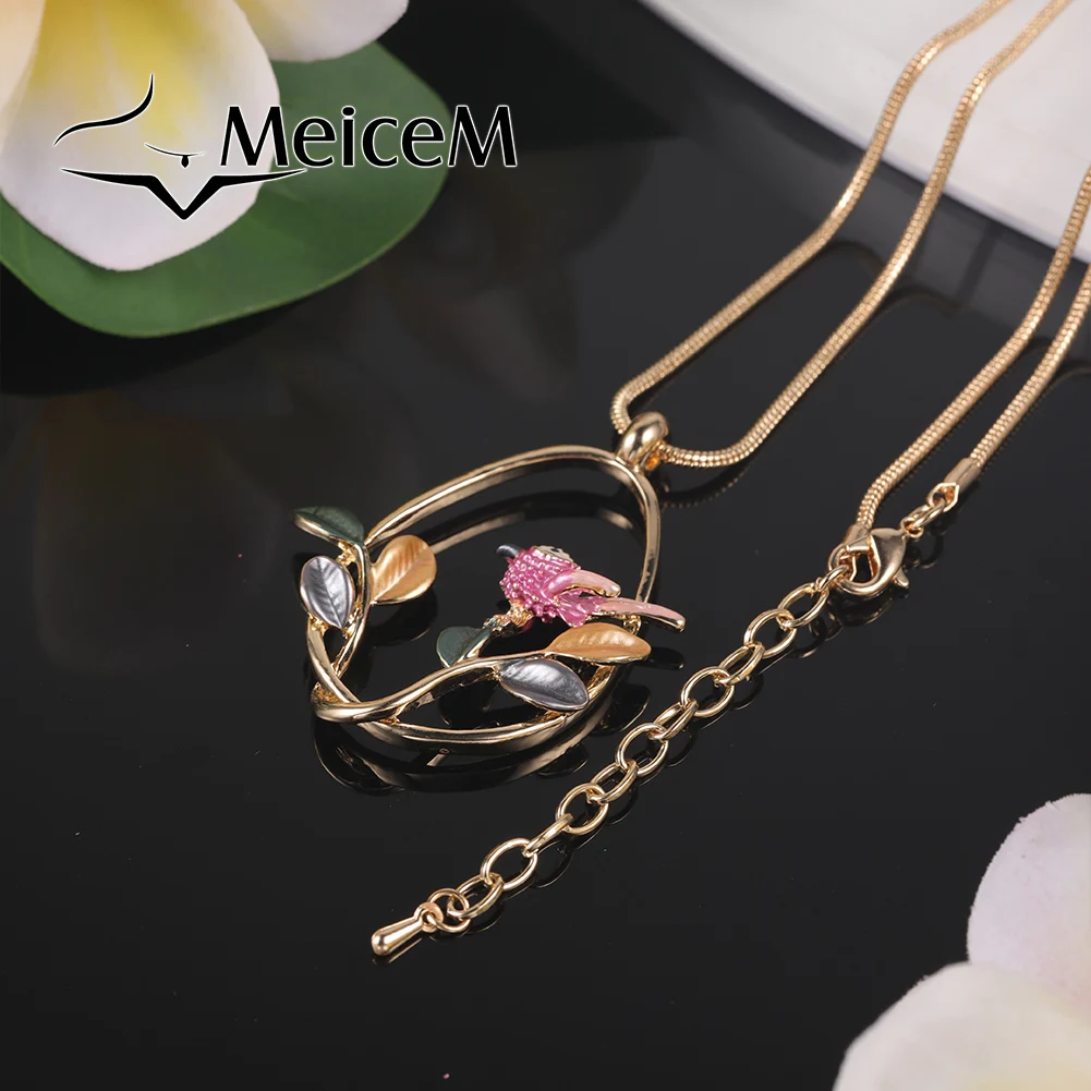 MeiceM Colorful Leaves Gilded Twisted Zinc Alloy Pendant Necklace Collar Pendant Chain Jewelry Party Gift for Girls Women 2022
MeiceM Colorful Leaves Gilded Twisted Zinc Alloy Pendant Necklace Collar Pendant Chain Jewelry Party Gift for Girls Women 2022