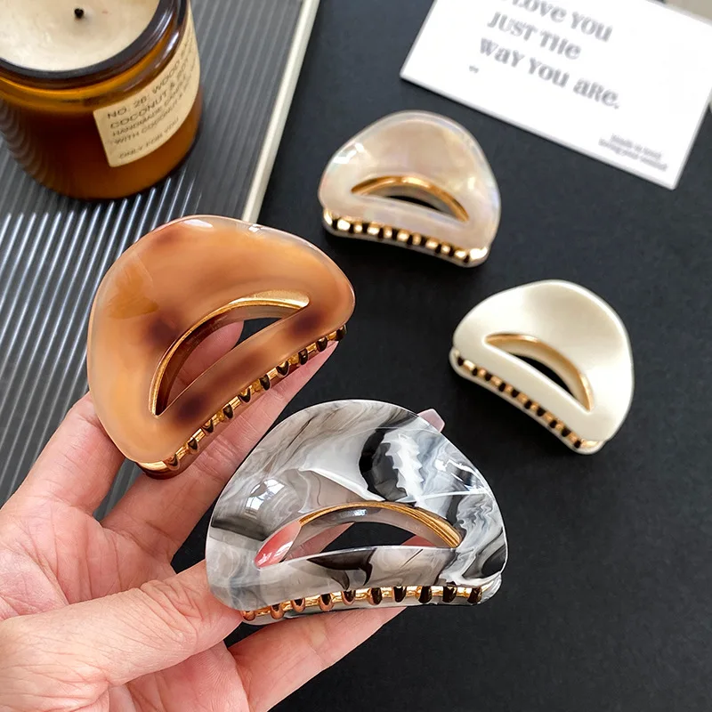 Korean Luxury Hair Accessories 6.2cm Simple Retro Acetate Alloy Claw Clip Semicircle Shark Hair Claws Clips 
Korean Luxury Hair Accessories 6.2cm Simple Retro Acetate Alloy Claw Clip Semicircle Shark Hair Claws Clips