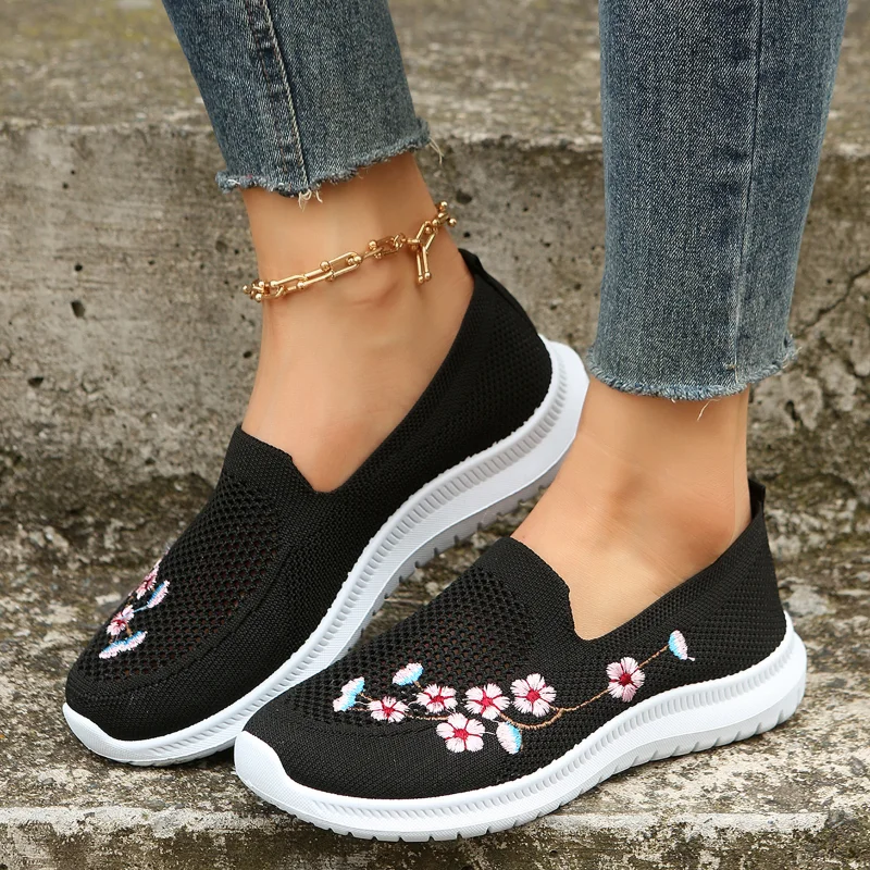 Casual Slip-on Women Flats Shoes Fashion All-match Female Sneakers Soft Comfort Walking Shoes Lightweight Breathable
Casual Slip-on Women Flats Shoes Fashion All-match Female Sneakers Soft Comfort Walking Shoes Lightweight Breathable