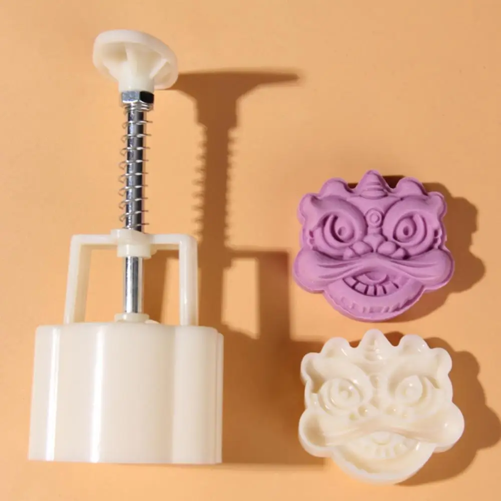 1 Set Moon Cake Mould Reusable Bake Nationale Tij Stijl Lion Patronen Mold for Kitchen 
1 Set Moon Cake Mould Reusable Bake Nationale Tij Stijl Lion Patronen Mold for Kitchen