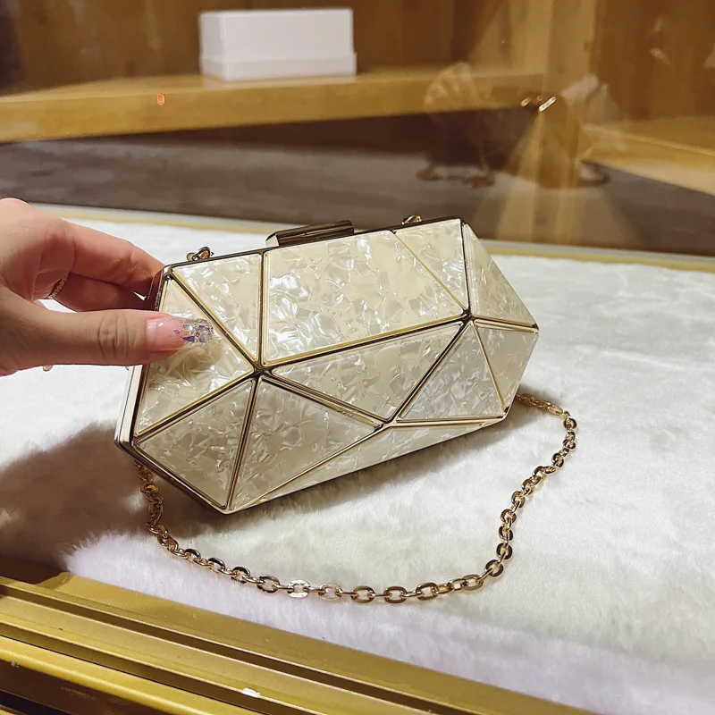 Luxury Designer Brand Handbags for Women New Trend Women's Shoulder Evening Bag Simple Solid Small Crossbody Bags Female Fashion
Luxury Designer Brand Handbags for Women New Trend Women's Shoulder Evening Bag Simple Solid Small Crossbody Bags Female Fashion