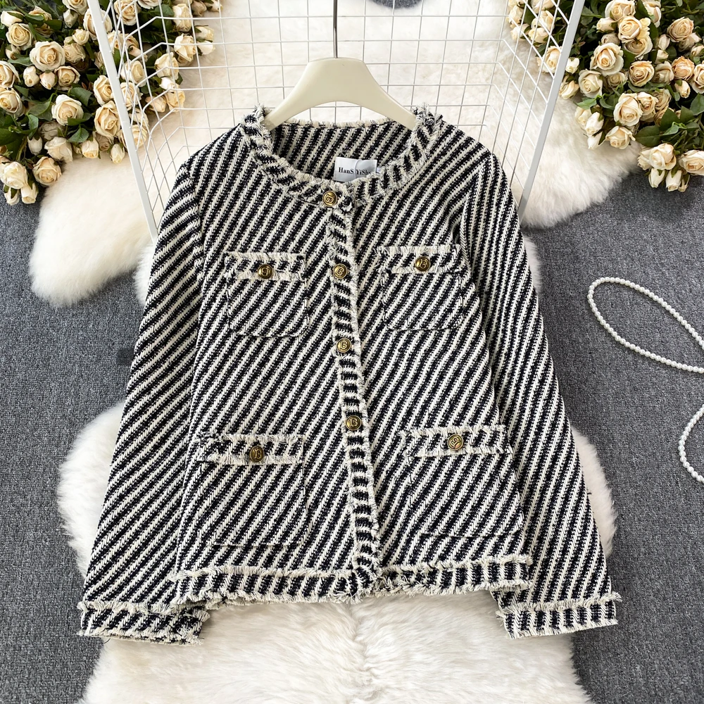 Clothland Women Stylish Black Striped Tweed Jacket Tassel Long Sleeve Pocket Coat Retro Office Wear Tops Mujer CA786
Clothland Women Stylish Black Striped Tweed Jacket Tassel Long Sleeve Pocket Coat Retro Office Wear Tops Mujer CA786